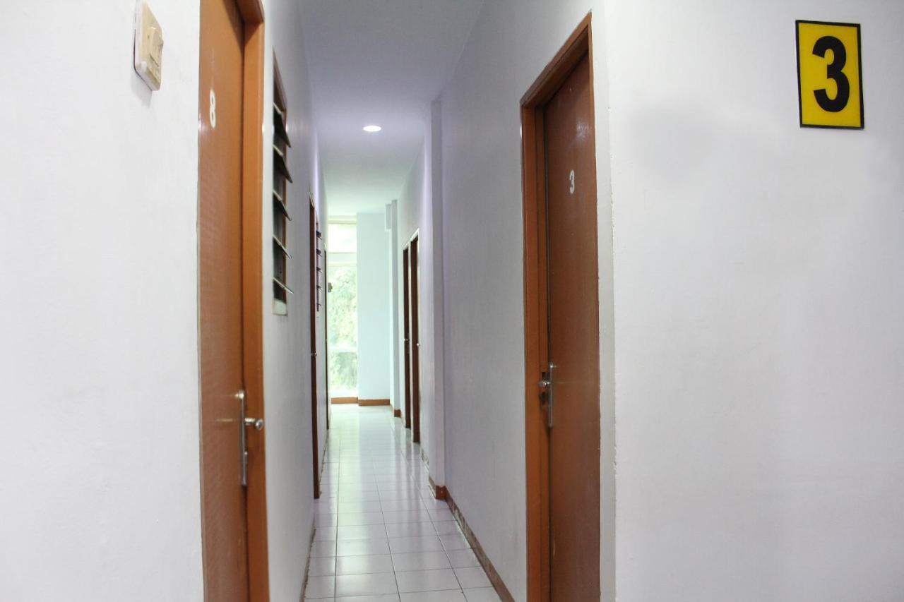 Oyo 176 Near Cideng Virgo Residence Jakarta Exterior foto